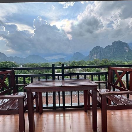 Vang Vieng Backpackers Hostel ヴァンヴィエン エクステリア 写真